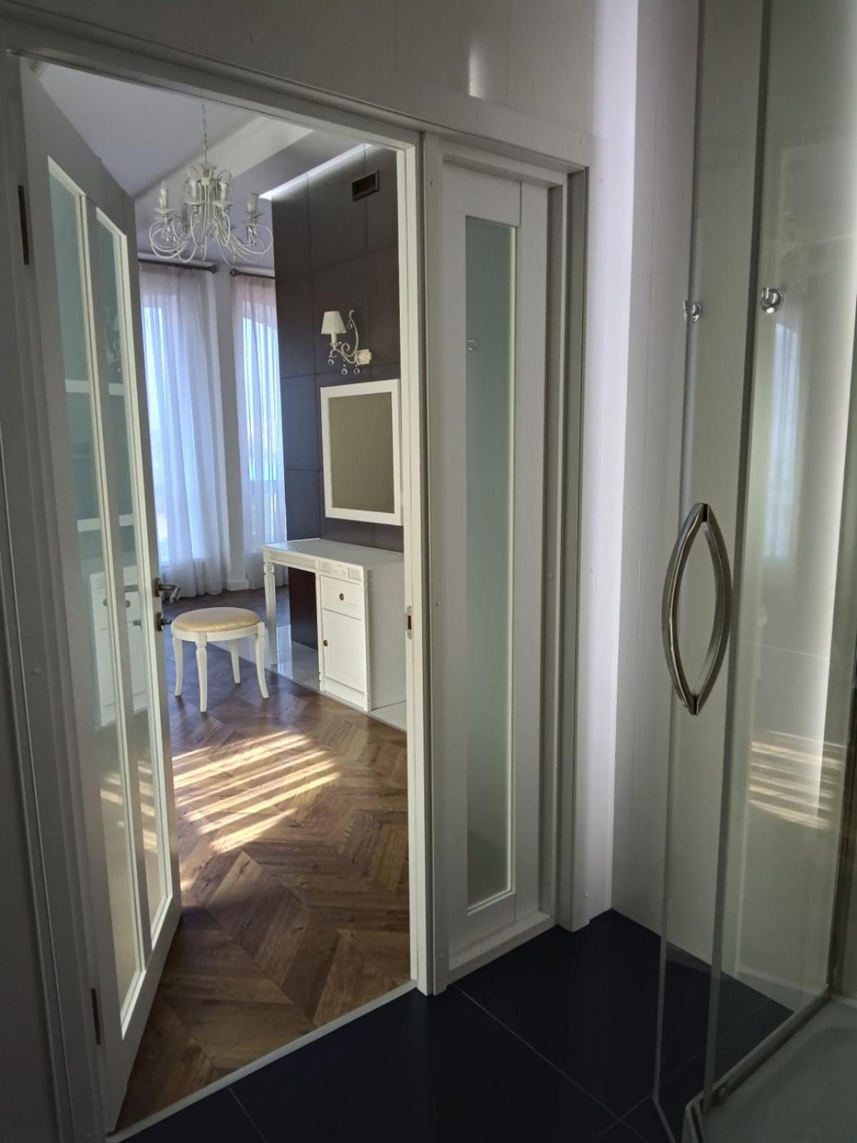 Gosudar Hotel Kropyvnytskyi Bagian luar foto